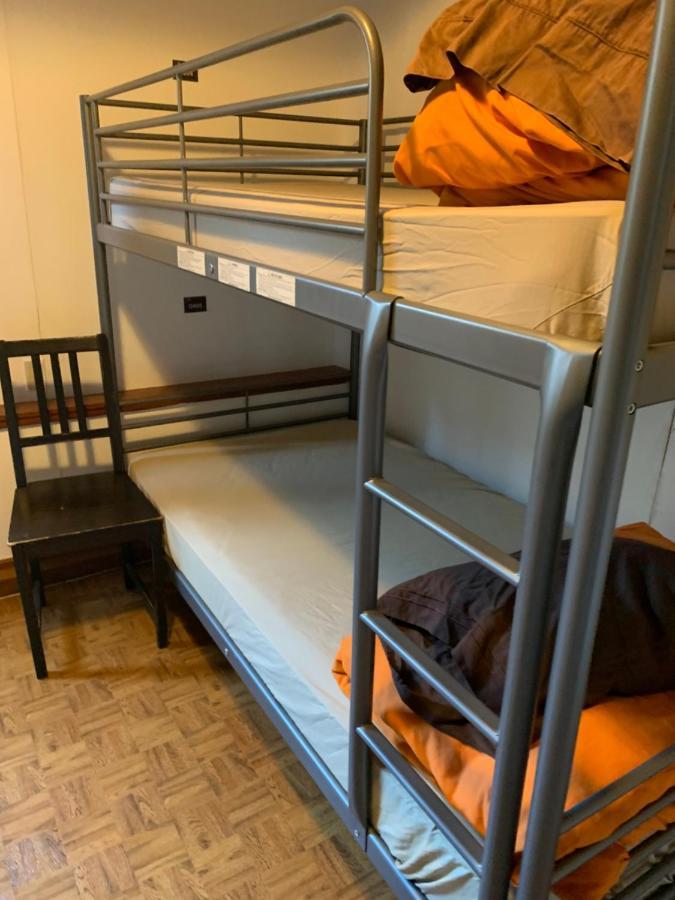 Vancouver Backpacker House - 10 Min Walk To Metrotown Skytrain Station Burnaby Exterior foto